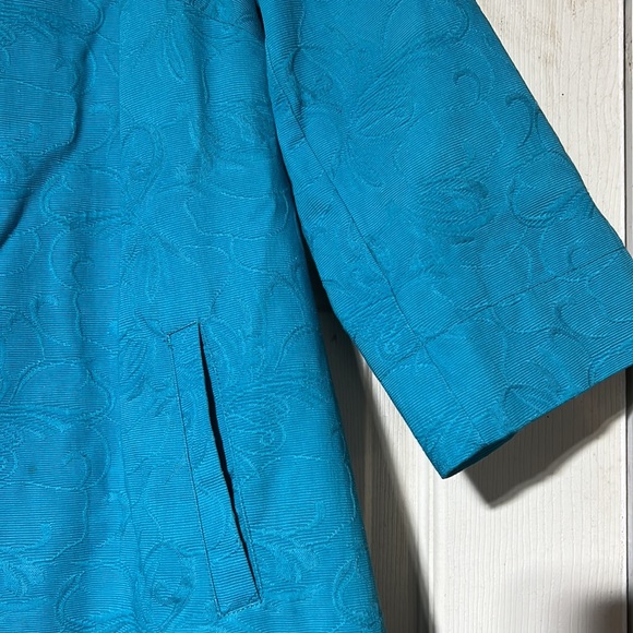 Gorgeous Chico’s Tapestry Coat size 0 - Picture 5 of 8